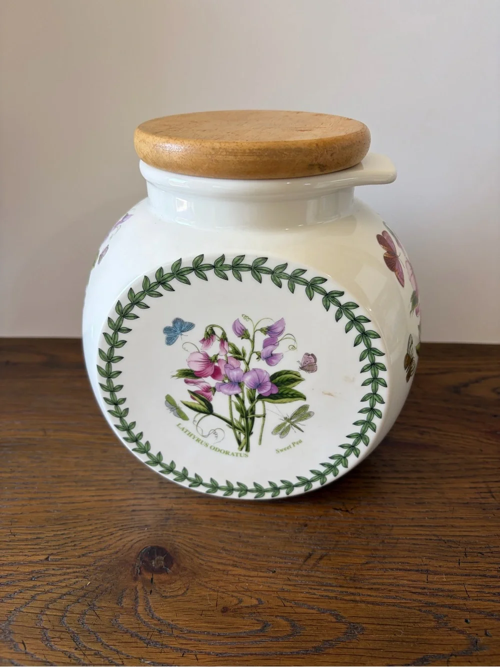 Portmeirion Botanic Garden Cookie Jar: Sweet Pea & Butterfly design.